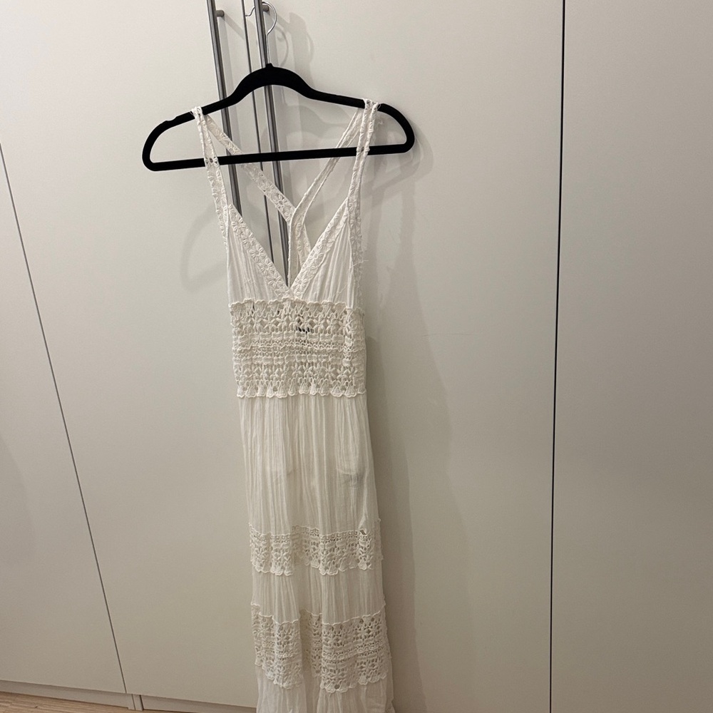 Chic White Lace Maxi Dress